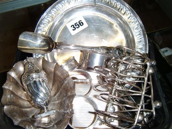 Silver items incl. pair toastracks, French dish, knife rests etc.